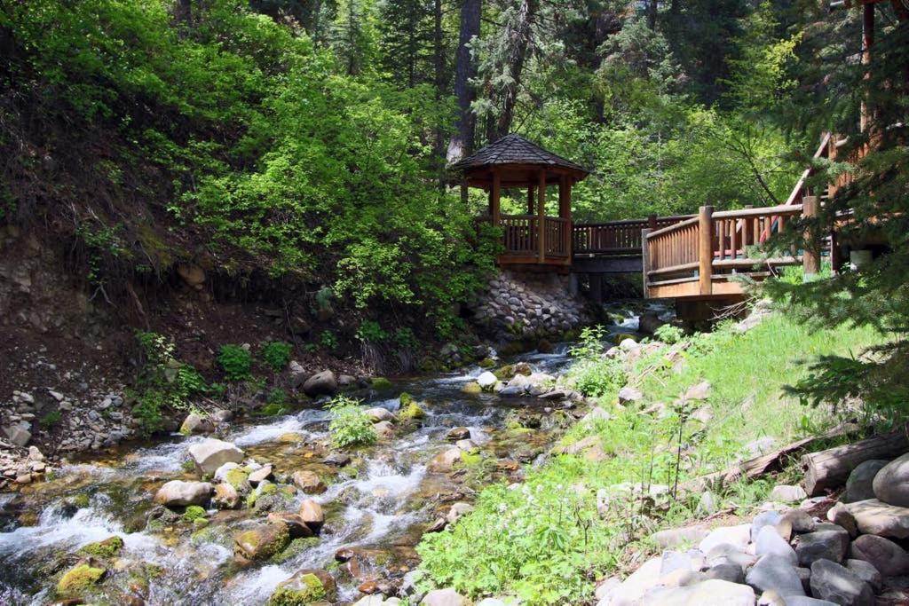 Log Cabin On The Stream Sundance, Utah מראה חיצוני תמונה